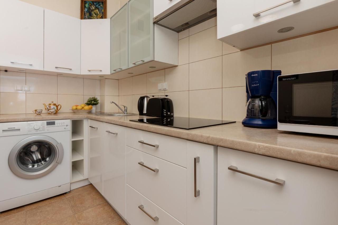 Atmospheric Apartment Next To Warsaw Old Town Square By Noclegi Renters Exterior foto